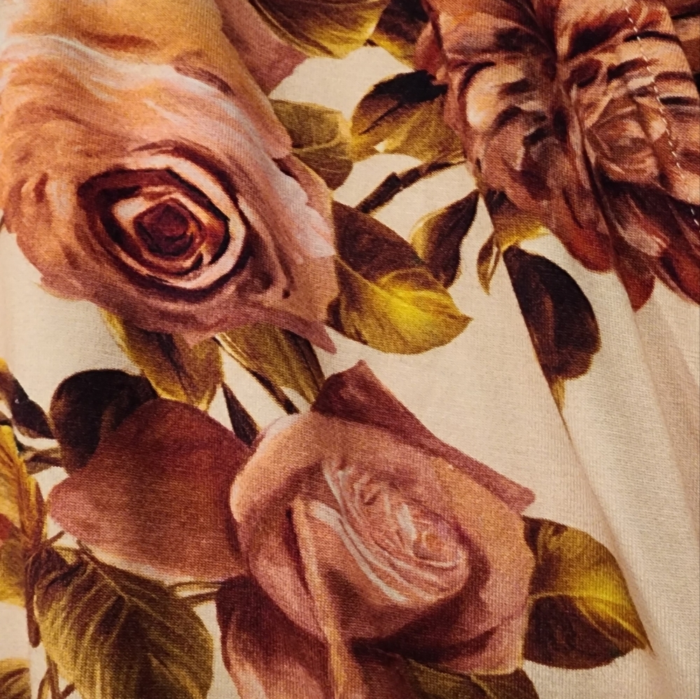 L'Agence Ressi Blush floral Print Jersey surplice front top in Pomelo Rose / SP - Picture 6 of 9